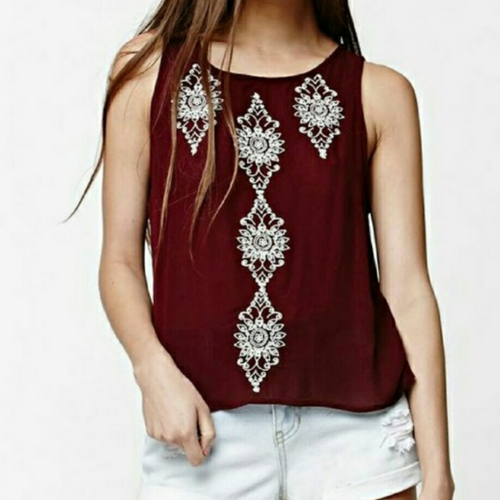 LA Hearts Mandala Open Back Top 🤍 NWOT